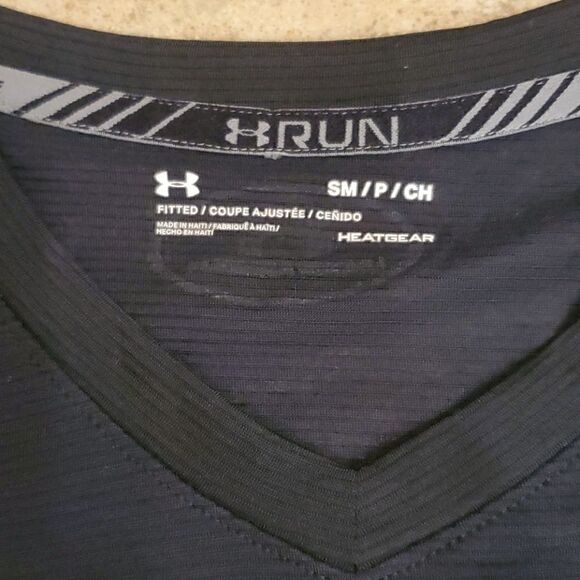 Men's Under Armour run streaker v neck t shirt - Picture 4 of 6